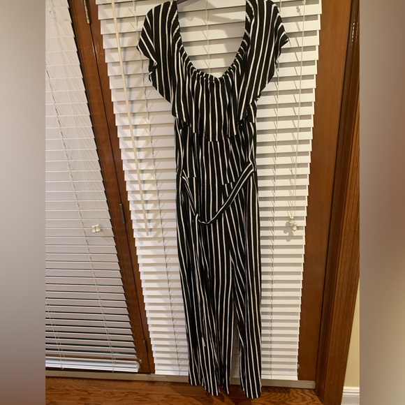 PreLoved- Lane Bryant Black and White Striped Jumpsuit - Picture 1 of 4